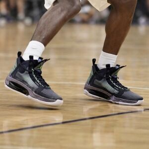 Nike Air Jordan XXXIV Low 'Vapor Green' basketball shoes Youth Size 7 Black